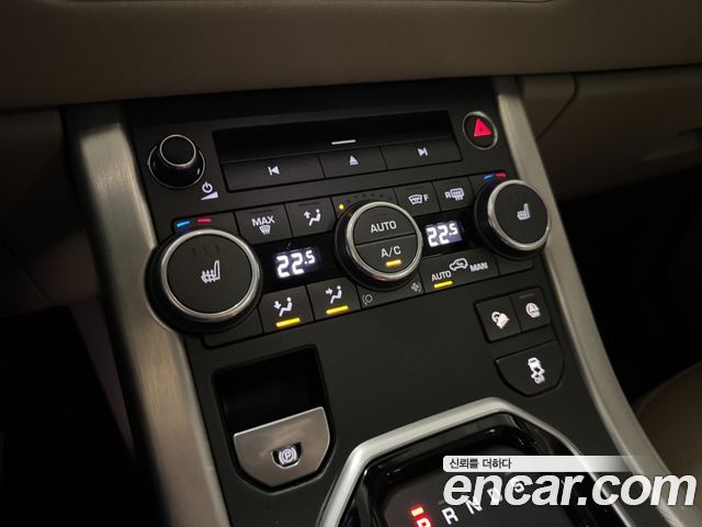 Land Rover Range Rover Evoque 2018 — photo 16