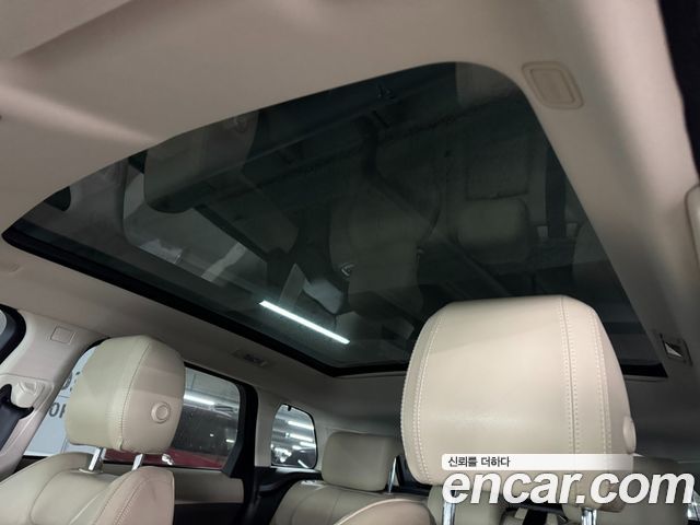 Land Rover Range Rover Evoque 2018 — photo 17