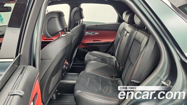 Genesis GV70 2021 — photo 12