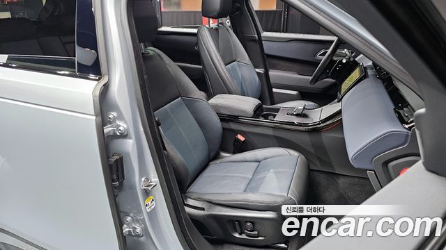 Land Rover Range Rover Velar 2024 — photo 10