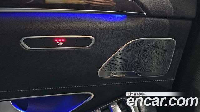 Mercedes-Benz S-Class 2015 — photo 18