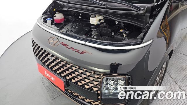 Hyundai Staria 2023 — photo 6