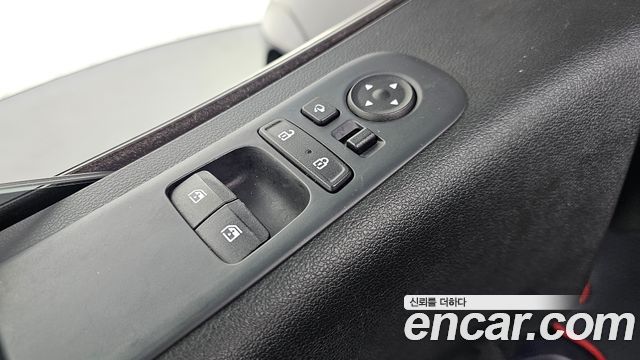 Hyundai Staria 2023 — photo 18