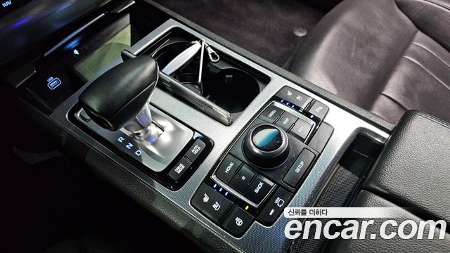 Genesis G80 2019 — photo 9