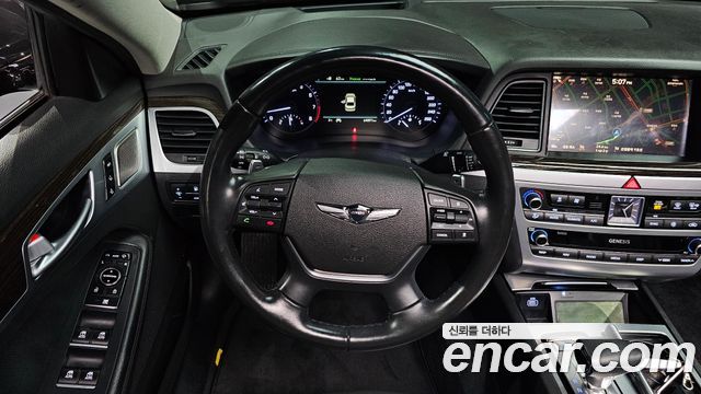 Genesis G80 2019 — photo 13