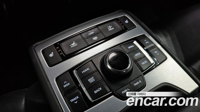 Genesis G80 2019 — photo 18