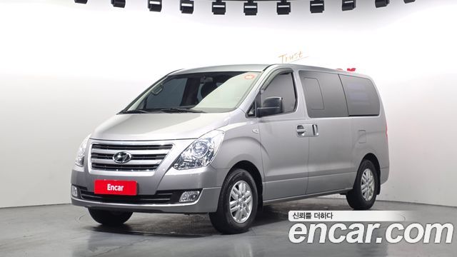 Hyundai Starex 2018 — photo 1