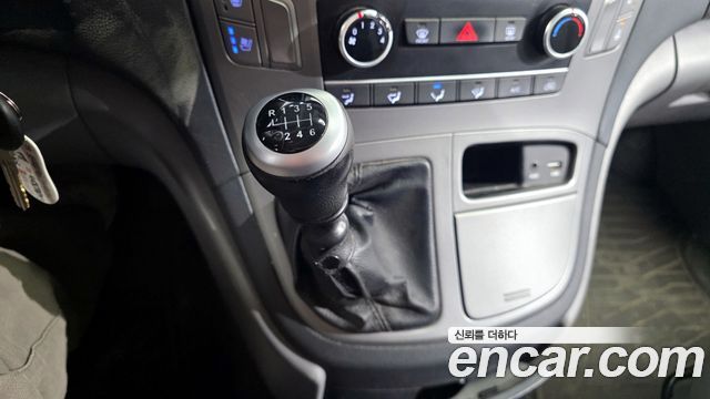 Hyundai Starex 2018 — photo 9
