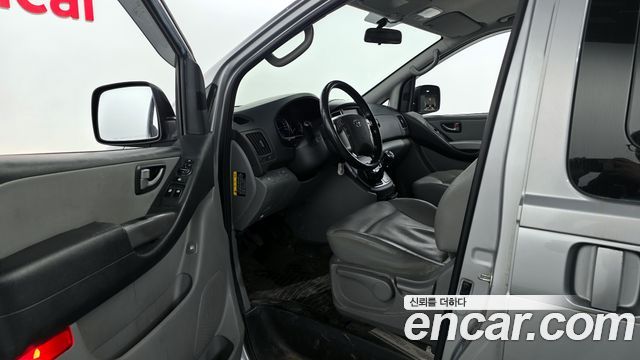 Hyundai Starex 2018 — photo 10