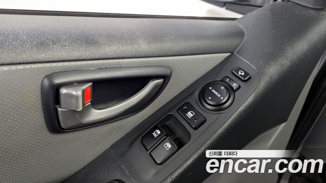 Hyundai Starex 2018 — photo 15
