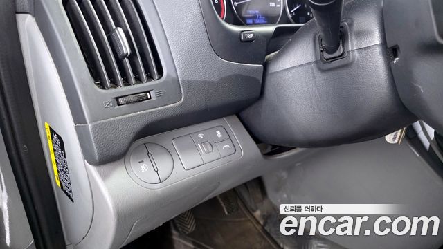 Hyundai Starex 2018 — photo 16