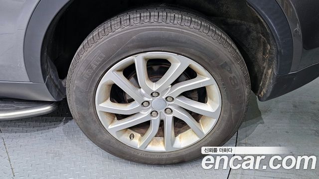 Land Rover Discovery Sport 2018 — photo 5