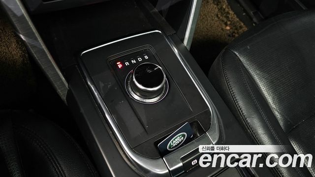 Land Rover Discovery Sport 2018 — photo 9