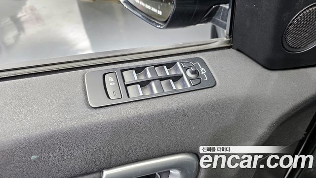 Land Rover Discovery Sport 2018 — photo 14