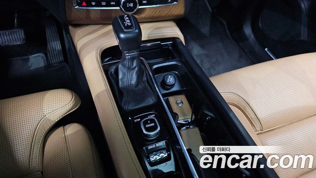 Volvo XC90 2017 — photo 9