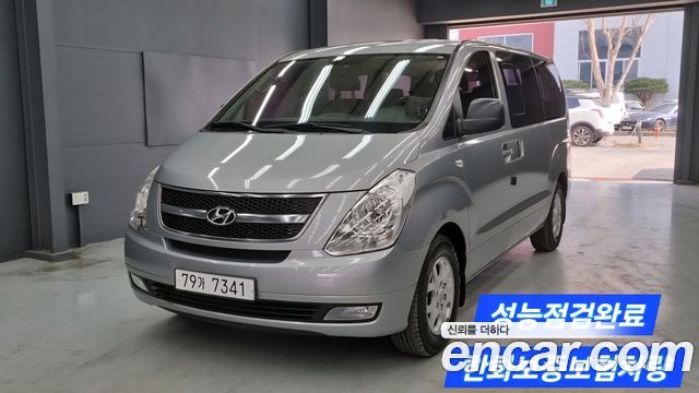 Hyundai Starex 2011 — photo 1