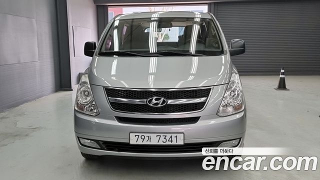 Hyundai Starex 2011 — photo 3