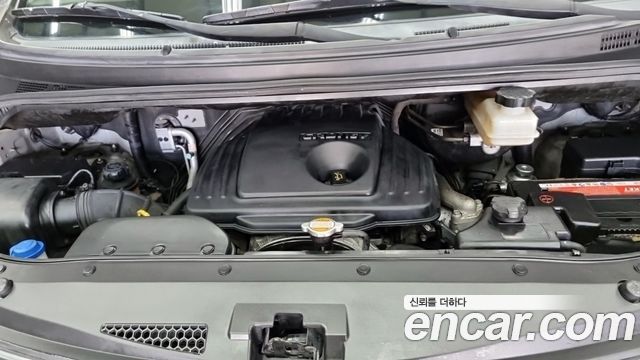 Hyundai Starex 2011 — photo 6