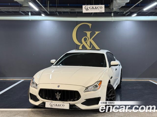 Maserati Quattroporte 2017 — photo 1