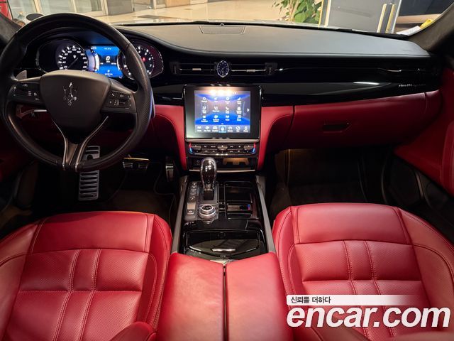 Maserati Quattroporte 2017 — photo 5