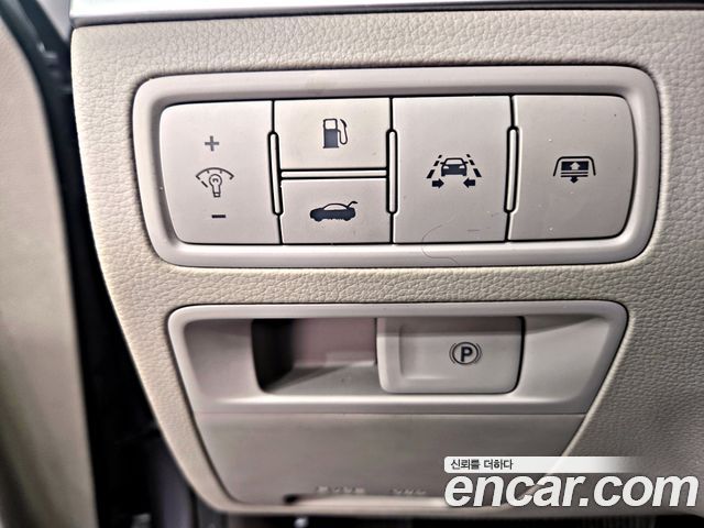 Hyundai Genesis 2016 — photo 14