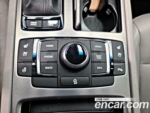 Hyundai Genesis 2016 — photo 15