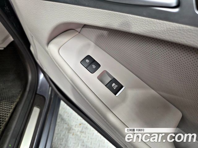 Hyundai Genesis 2016 — photo 17