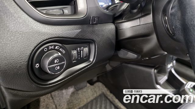 Jeep Renegade 2019 — photo 15