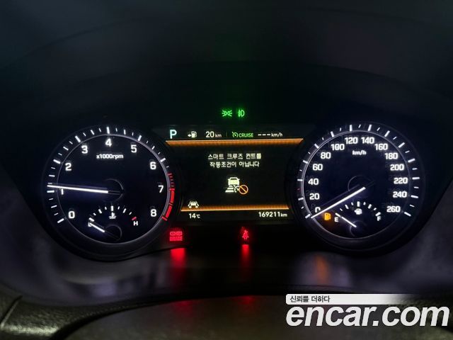 Genesis G80 2017 — photo 8