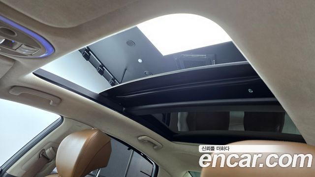 Genesis G80 2017 — photo 17