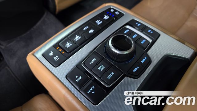 Genesis G80 2017 — photo 18