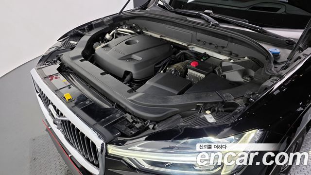 Volvo XC60 2019 — photo 6