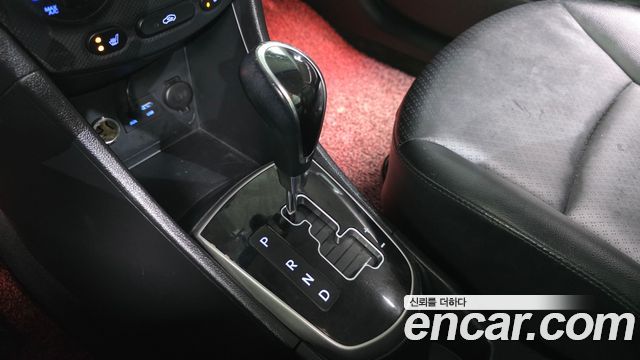 Hyundai Accent 2016 — photo 9