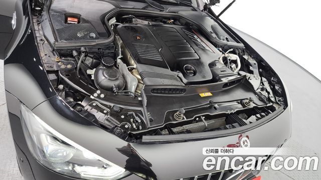 Mercedes-Benz AMG GT 2020 — photo 6