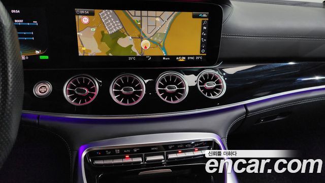 Mercedes-Benz AMG GT 2020 — photo 14