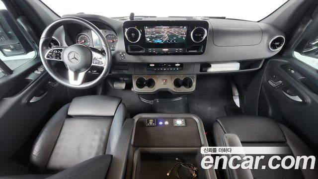 Mercedes-Benz Sprinter 2021 — photo 7