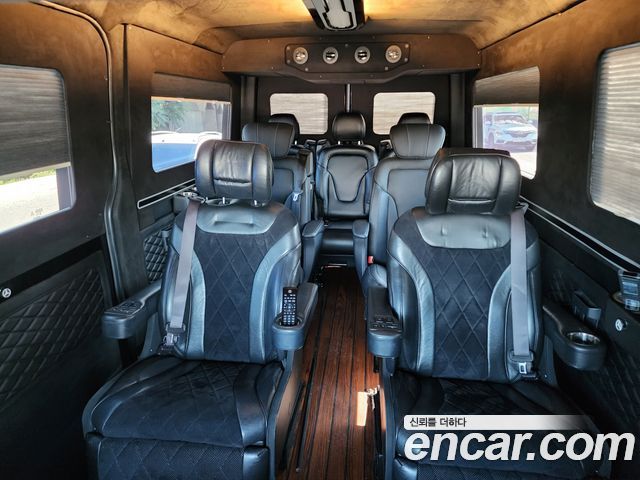 Mercedes-Benz Sprinter 2021 — photo 12