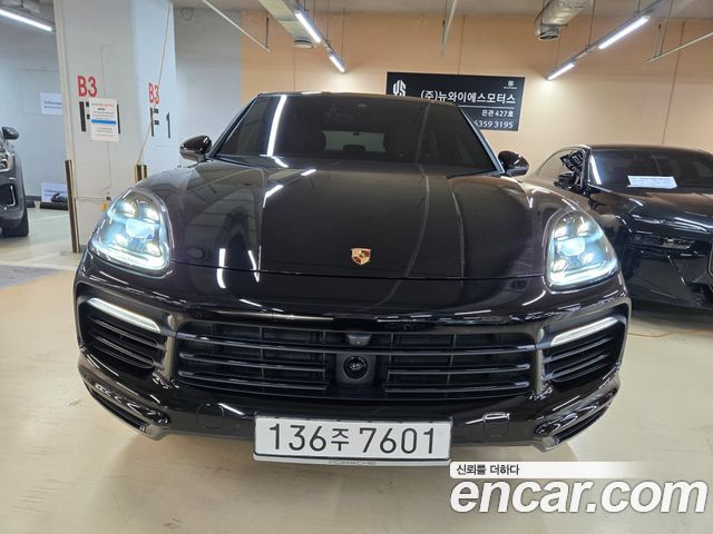 Porsche Cayenne 2021 — photo 3