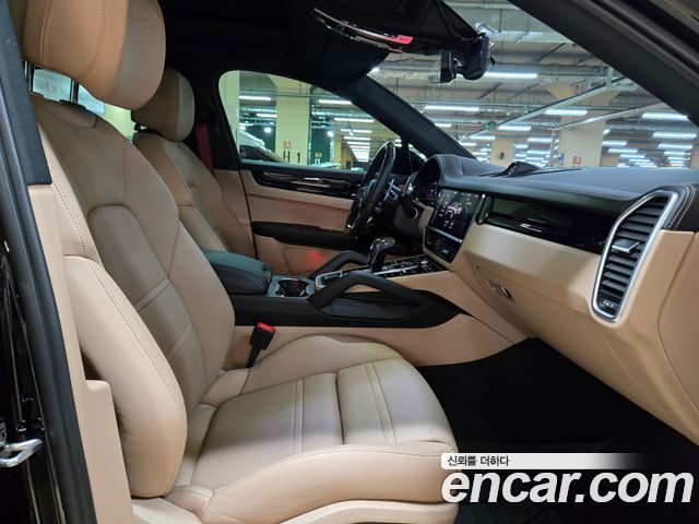 Porsche Cayenne 2021 — photo 4