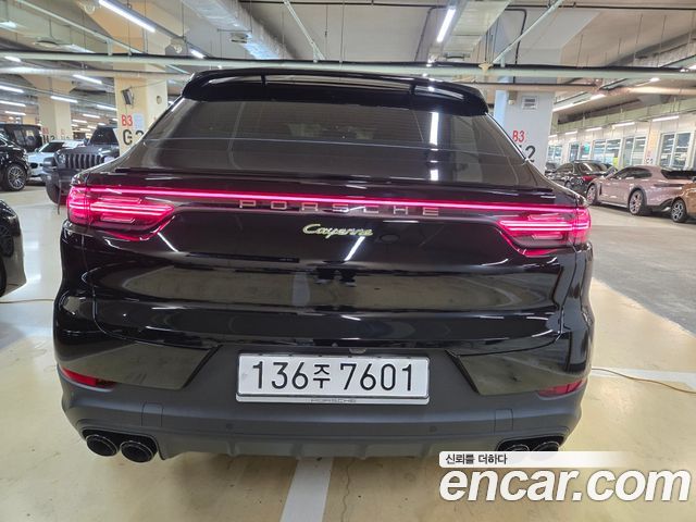 Porsche Cayenne 2021 — photo 10