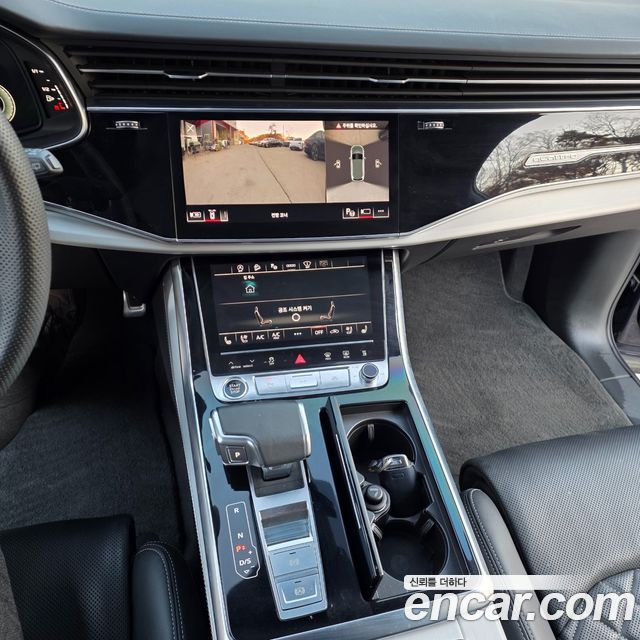 Audi Q7 2023 — photo 15