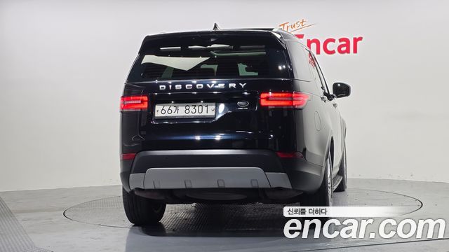 Land Rover Discovery 2018 — photo 4