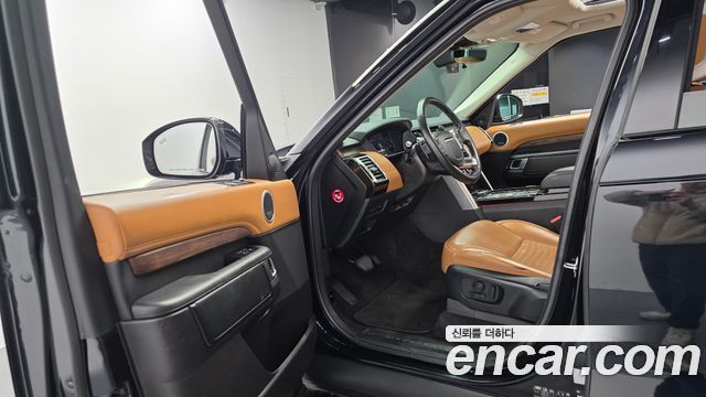 Land Rover Discovery 2018 — photo 10