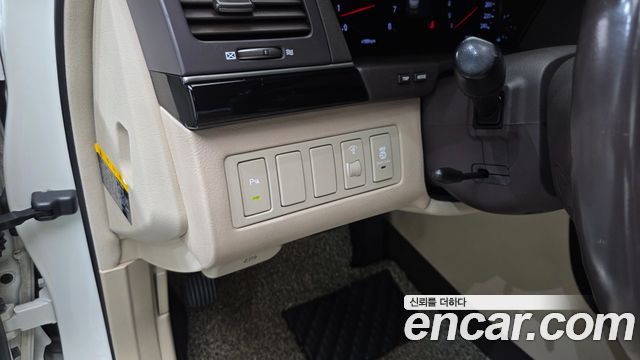 Kia OPIRUS 2010 — photo 15