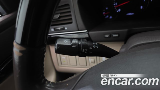Kia OPIRUS 2010 — photo 16