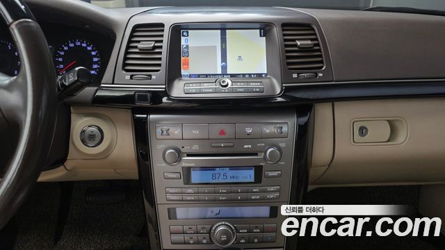 Kia OPIRUS 2010 — photo 17