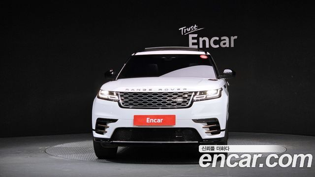 Land Rover Range Rover Velar 2023 — photo 3