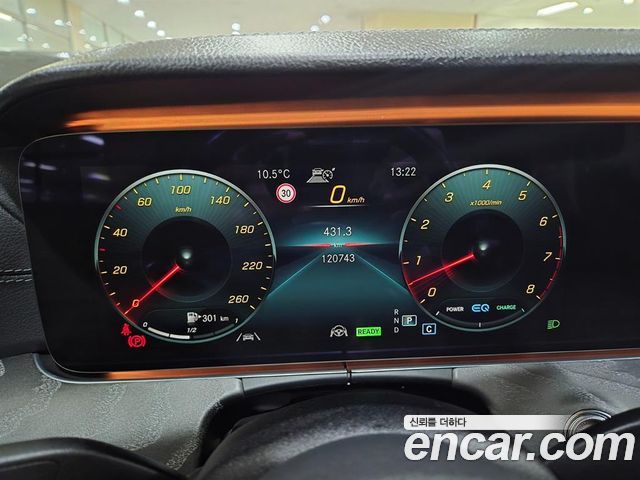 Mercedes-Benz CLS-Class 2021 — photo 6