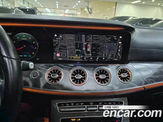Mercedes-Benz CLS-Class 2021 — photo 9