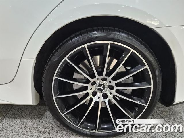 Mercedes-Benz CLS-Class 2021 — photo 20
